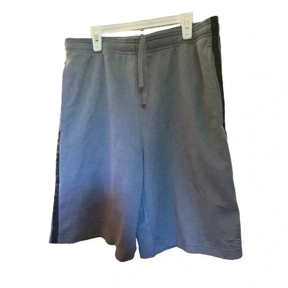 champion duo dry gray short with pockets size medium - Picture 1 of 2